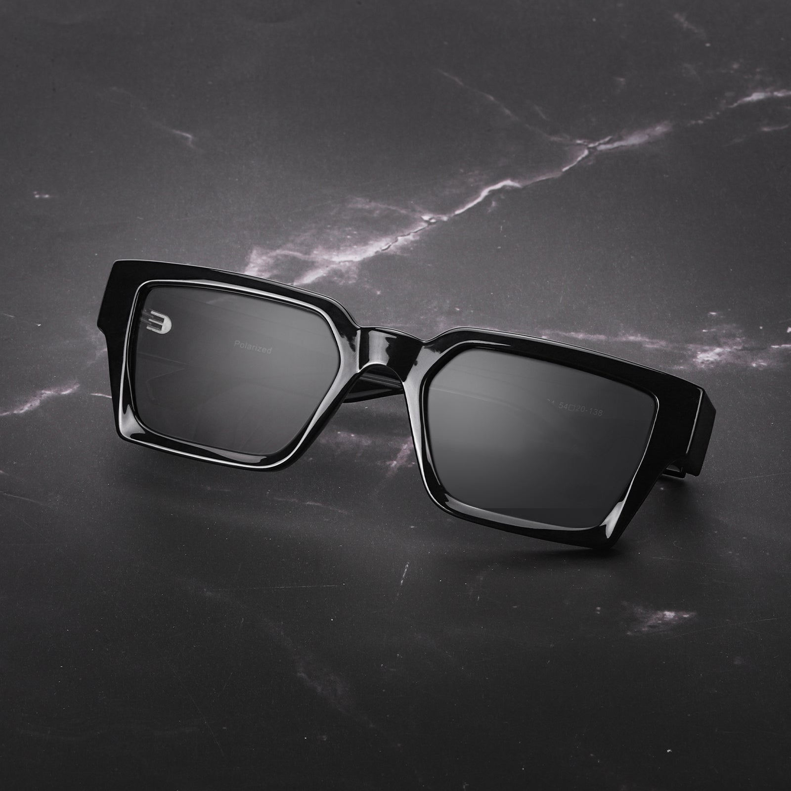 Reasons Why You Must Replace Your Sunglasses After 2 Years