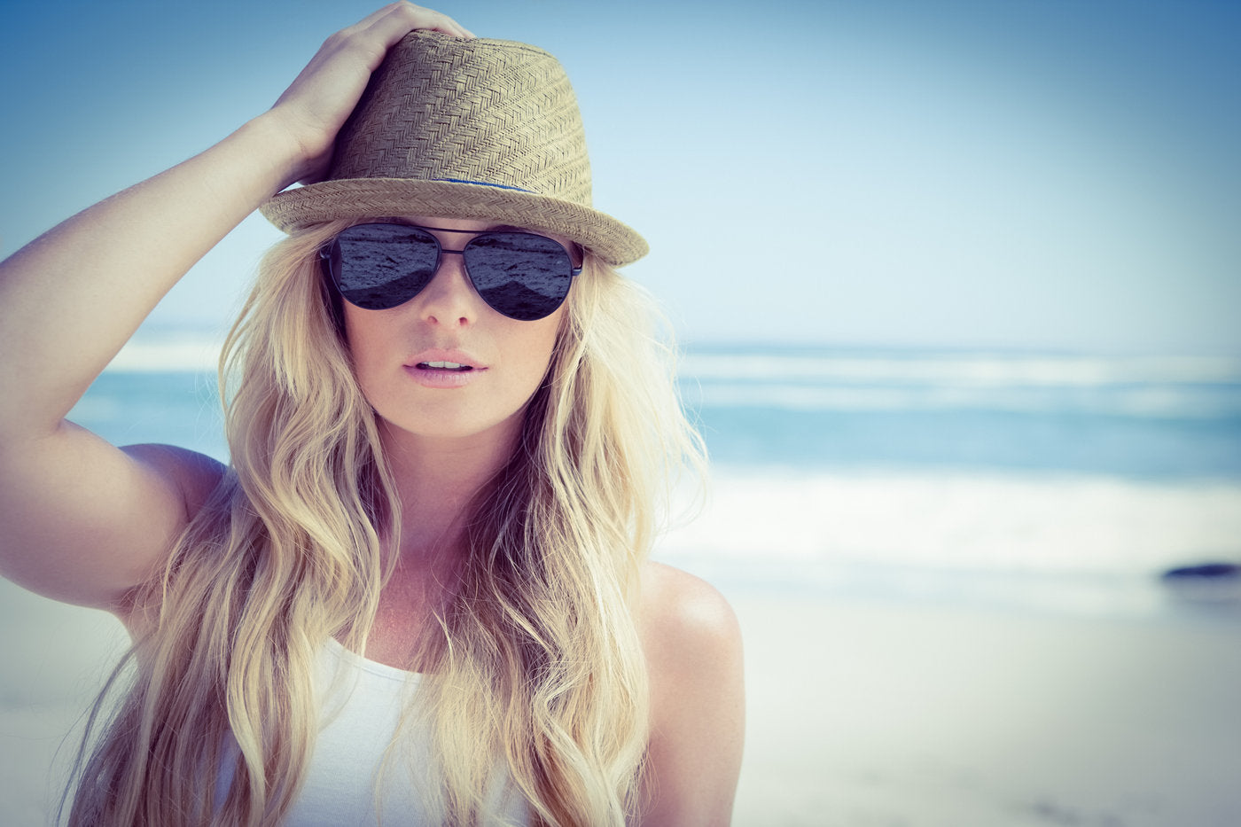 3 Sunglasses Recommended For Having Fun On The Beach